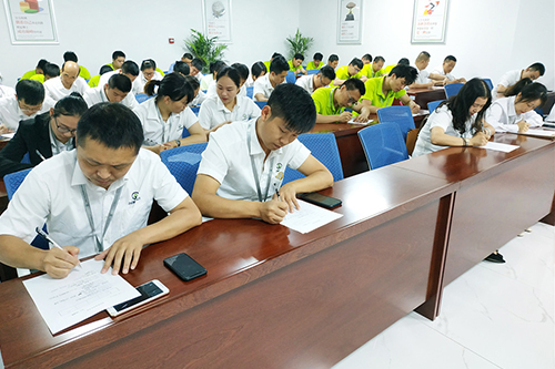 公司內(nèi)部培訓(xùn)考試現(xiàn)場